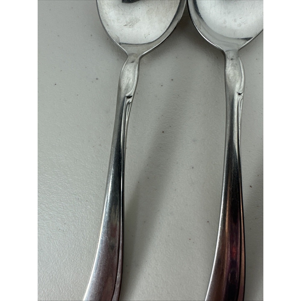 Oneida Oneidacraft Deluxe SHASTA Stainless Flatware 2 - Soup Spoons 7" - Picture 3 of 8